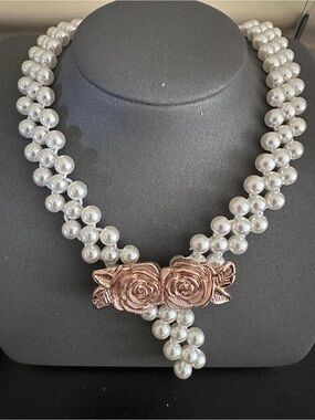 Faux Pearl Gold Rose Buckle Stretch Belt Or Necklace